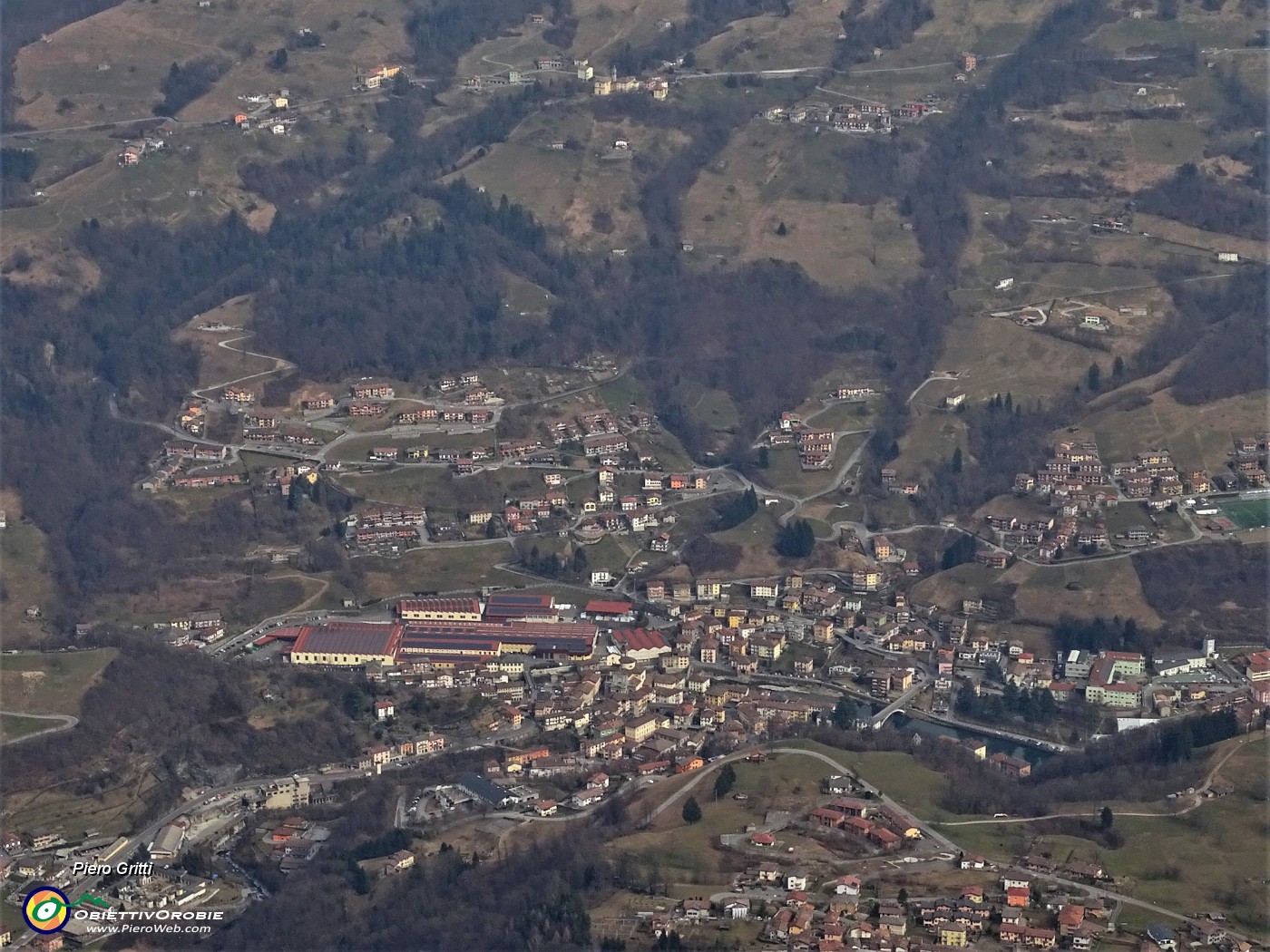 62 Dal Pizzo Grande vista su S. Giovanni Bianco.JPG -                                